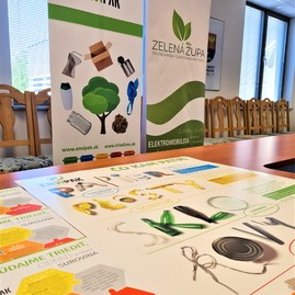 Zväčšiť fotografiu - Zelená župa je naozaj zelená, kraj získal certifikát zodpovednej organizácie - 20220809_095649
