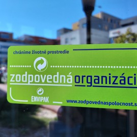 Zväčšiť fotografiu - Zelená župa je naozaj zelená, kraj získal certifikát zodpovednej organizácie - 20220809_104847
