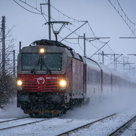 Zväčšiť fotografiu - Železničný koridor z bratislavy do žiliny čakajú kvôli rekonštrukcii obmedzenia. zmenia sa aj prípoje na regionálne autobusy