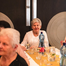 Zväčšiť fotografiu - Život bez žien je pre mužov nepredstaviteľný - TSK_MDŽ_25_mini-14