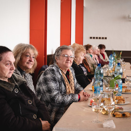 Zväčšiť fotografiu - Život bez žien je pre mužov nepredstaviteľný - TSK_MDŽ_25_mini-53