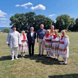 Zväčšiť fotografiu - Zlatovce hostili medzinárodný festival, obec tuchyňa oslavovala a hodovala - WhatsApp Image 2023-07-23 at 19.24.27