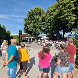 Zväčšiť fotografiu - Zlatovce hostili medzinárodný festival, obec tuchyňa oslavovala a hodovala - WhatsApp Image 2023-07-23 at 19.24.29 (5)