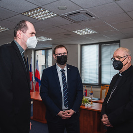 Zväčšiť fotografiu - Župa aj univerzita sa budú podieľať na národnom stretnutí mládeže t22 - TSK_Memorandum T22_mini (2)