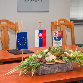 Zväčšiť fotografiu - Župa aj univerzita sa budú podieľať na národnom stretnutí mládeže t22 - TSK_Memorandum T22_mini (6)