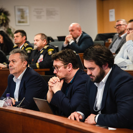Zväčšiť fotografiu - Župa má nové zásady hospodárenia s majetkom aj nový etický kódex volených predstaviteľov kraja - TSK_zastupko_marec23_mini (17 of 31)