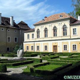 Zväčšiť fotografiu - Župa opäť podporí zážitkové vzdelávanie stredoškolákov - muzeum.sk