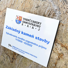 Zväčšiť fotografiu - Župa v mimoriadne náročnom „covidovom“ roku hospodárila s prebytkom viac ako 17,5 mil. eur, dokončí rozbehnuté a plánuje aj nové investície - 20201118_BOJ_nemocnica_003w