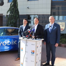 Zväčšiť fotografiu - Župa vidí budúcnosť vo využití vodíka - IMG_6189