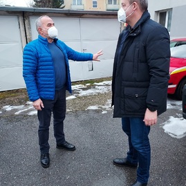 Zväčšiť fotografiu - Župan absolvoval silvestrovský výstup na strážov, poďakoval aj záchranným zložkám na severe kraja - 20211231_144708