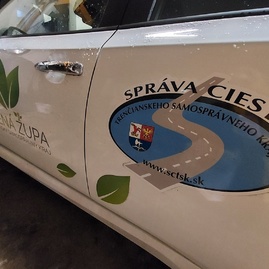Zväčšiť fotografiu - Župan absolvoval silvestrovský výstup na strážov, poďakoval aj záchranným zložkám na severe kraja - 20211231_174253