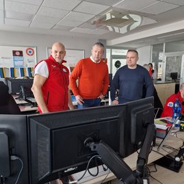 Zväčšiť fotografiu - Župan opäť absolvuje výjazdy k záchranným zložkám a cestárom - 20221229_104020