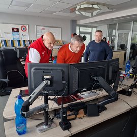 Zväčšiť fotografiu - Župan opäť absolvuje výjazdy k záchranným zložkám a cestárom - 20221229_104039
