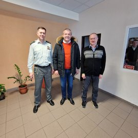Zväčšiť fotografiu - Župan opäť absolvuje výjazdy k záchranným zložkám a cestárom - 20221229_110347