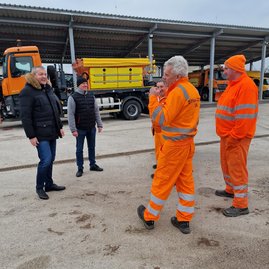 Zväčšiť fotografiu - Župan opäť absolvuje výjazdy k záchranným zložkám a cestárom - 20221229_120053