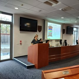 Zväčšiť fotografiu - Župní zamestnanci sa vzdelávali v oblasti nakladania s odpadom - 20221027_092938