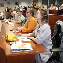 Zväčšiť fotografiu - Župní zamestnanci sa vzdelávali v oblasti nakladania s odpadom - IMG_4618