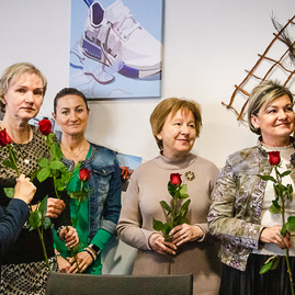 Zväčšiť fotografiu - Župný úrad bez žien? nemožné! - TSK_MDŽ_2023_mini (37 of 50)