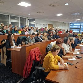 Zväčšiť fotografiu - Župný úrad miestom konania metodického dňa - 20221116_091331