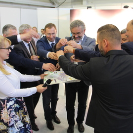 Brány obľúbeného region tour expo 2018 v trenčíne otvorené! svetlo sveta uzrela  nová publikácia o hornej nitre aj zábavná súťaž pre deti z dielne kocr trenčín región - IMG_0951