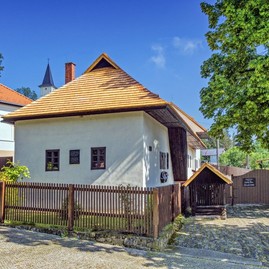 Zväčšiť fotografiu - Do objektov trenčianskeho múzea zavítalo vlani takmer 200 tisíc návštevníkov - Rodný dom ľudovíta Štúra a Alexandra Dubčeka