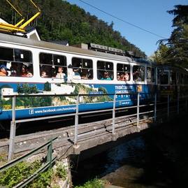 Historickou električkou sa na deň detí previezlo bezmála 700 osôb, až do septembra jazdí každý víkend - 18838961_1363095487115583_514254815999845412_n