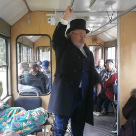 Koľajnice trenčianskej elektrickej železnice medzi trenčianskou teplou a teplicami ožijú aj tento rok. opäť s podporou tsk. - 15078758_1103246053127663_8846413789320238073_n
