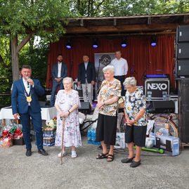 Zväčšiť fotografiu - Na folkórnej lysej si ocenenia prevzali skupiny púchovskej doliny - TSK_Hody KP (4)