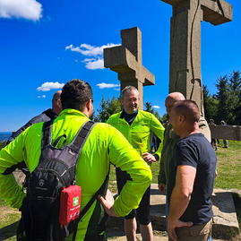 Zväčšiť fotografiu - Na stratenci sa konalo medzinárodné pietne stretnutie - TSK_Stratenec_mini-3
