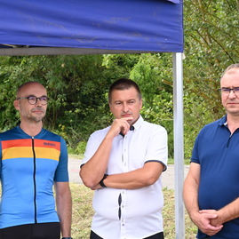 Zväčšiť fotografiu - Nemšová vylepšuje cyklotrasu, pribudne aj nová lávka