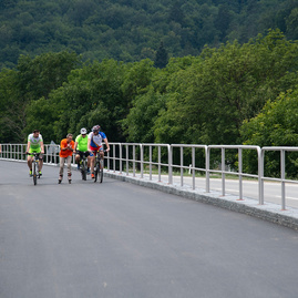 Po cyklotrase, ktorú župa stavia medzi púchovom a nimnicou, sa cyklisti prevezú už toto leto - CYKLOTRASA_PU_NIMNICA_JUL_2018 (12)