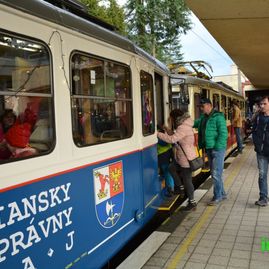 Trenčianska električka vyšla na koľaje prvýkrát v tomto roku s rekordným počtom cestujúcich - C-Users-PC-Desktop-Trojkráľová-električka-6.1.2018-Tr.-Teplá-Tr.-Teplice-DSC_7492