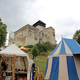 Trenčiansky hrad ponúkne leto plné nezabudnuteľných zážitkov – vystúpi gladiator a bude sa hľadať i poklad matúša čáka - IMG_0500