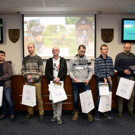 Účastníci tretieho ročníka vrchárskej koruny trenčianska si prevzali ceny, premiéru malo 30 turistov a 44 cyklistov - 20181215 vkt18 vyhodnotenie 053w