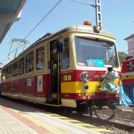 V sobotu na koľaje vyrazí trenčianskoteplická historická električka, spoločnosť jej budú robiť aj hasičské veterány - 102_5971 – kópia
