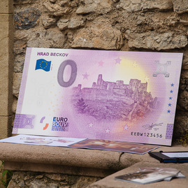 Zväčšiť fotografiu - Virtuálny výlet do minulosti ponúkajú už tri hrady v kraji - TSK_KOCR_3D hrady_mini (16 of 34)