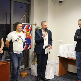 Vo štvrtom ročníku vkt pokorilo predpísaných 20 vrcholov rekordný počet účastníkov - IMG_0273