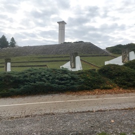 Vrcholy 3. ročníka vrchárskej koruny trenčianska predstavia jaskyne, dračiu studňu aj mauzóleum - Jankov vršok