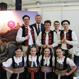 Výstava region tour expo v trenčíne otvorila svoje brány návštevníkom. nové brožúry a cyklomapu trenčianskeho kraja pokrstila kocr trenčín región. - IMG_1275