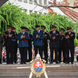 Zväčšiť fotografiu - Blížnemu vždy na pomoc sú už celé storočie - TSK_100 rokov DPO-30