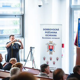 Zväčšiť fotografiu - Blížnemu vždy na pomoc sú už celé storočie - TSK_100 rokov DPO-81