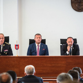 Zväčšiť fotografiu - Blížnemu vždy na pomoc sú už celé storočie - TSK_100 rokov DPO-88