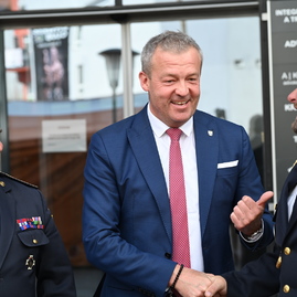 Zväčšiť fotografiu - Kraj odovzdal hasičom už štvrtý evakuačný stan
