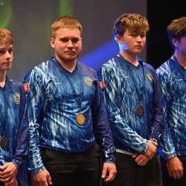 Zväčšiť fotografiu - Nový defibrilátor putoval do okresu púchov