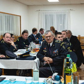Zväčšiť fotografiu - Župan odovzdal posledné 4 defibrilátory - TSK_AED_Krajné_mini-14
