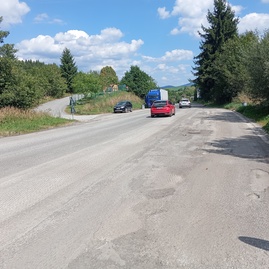 Zväčšiť fotografiu - Cesta medzinárodného významu prechádza rozsiahlou opravou