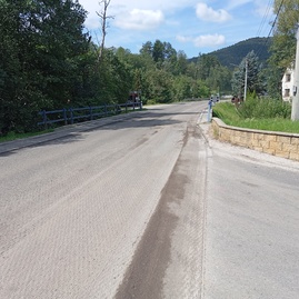 Zväčšiť fotografiu - Cesta medzinárodného významu prechádza rozsiahlou opravou