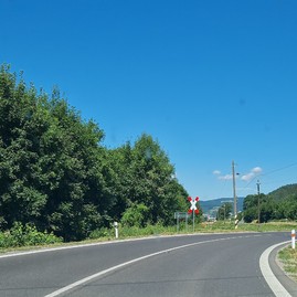 Zväčšiť fotografiu - Cesta na machnáč je po rekonštrukcii oveľa bezpečnejšia - 20210706_105119