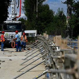 Zväčšiť fotografiu - Cesta na skýcov podstupuje rekonštrukciu, technologicky najnáročnejší je horský úsek - 20230804_TSK_098w