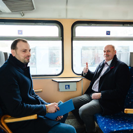 Zväčšiť fotografiu - Cezhraničná spojka začne opäť jazdiť od nedele 15. decembra - TSK_vlak_PU_CZ_mini (11 of 22)